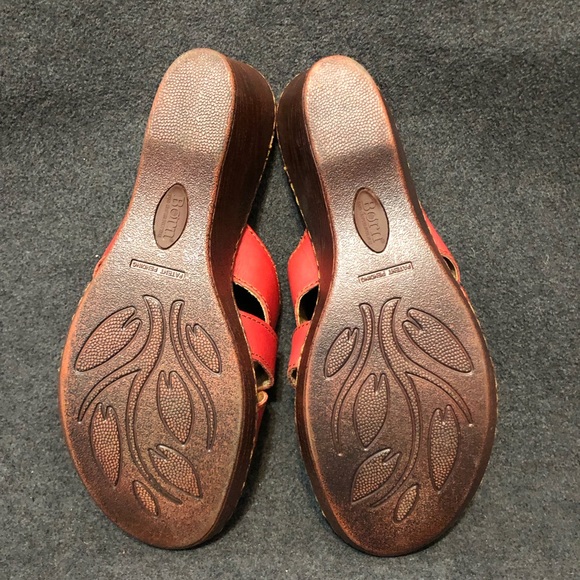 Born Shoes Women’s Red Leather Strappy Thong Wedge Slip On Sandals Size 10/42 - Picture 7 of 10